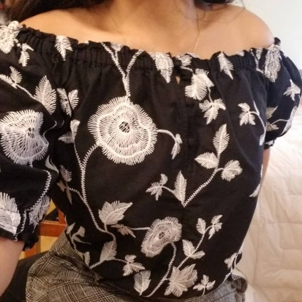 Off Shoulder , White Embroider